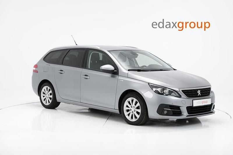 Usado Peugeot 308 Style 102 HP (75 kW) 2020 Cinza Carrinha