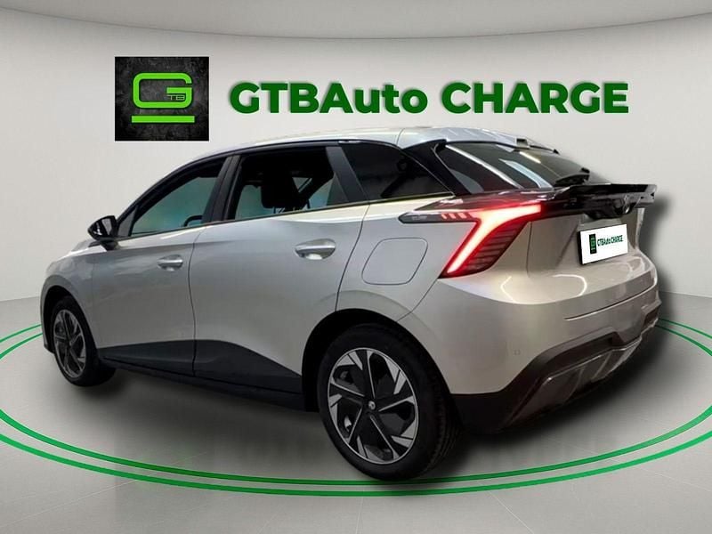 Cinza Usado 2023 MG MG4 EV Citadino | € 23.900 (Caro) - Imagem 1/4