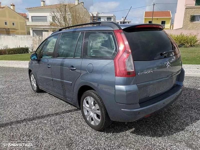 Usado Citroën C4 Picasso 109 HP (80 kW) 2008 Cinzento Monovolume