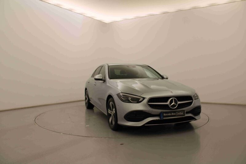 Prateado Usado 2023 Mercedes C220 Avantgarde Sedan | € 46.490 (Preço justo) - Imagem 1/4