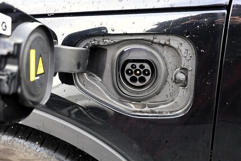 Usado Volvo XC40 Inscription 211 HP (155 kW) 2021 Prateado SUV