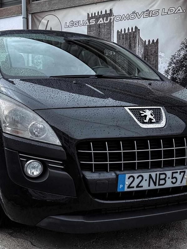 Usado Peugeot 3008 112 HP (82 kW) 2012 Preto Carrinha