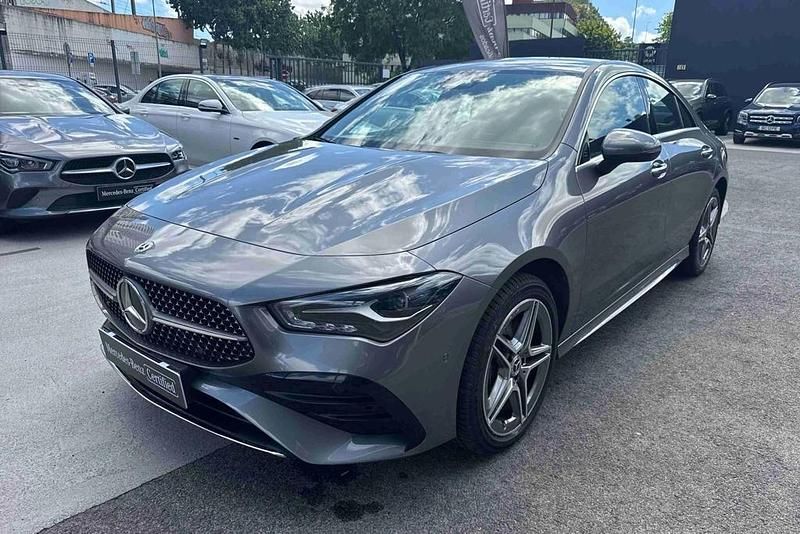 Cinzento Usado 2024 Mercedes CLA250e Sedan | € 49.900 (Caro) - Imagem 1/4