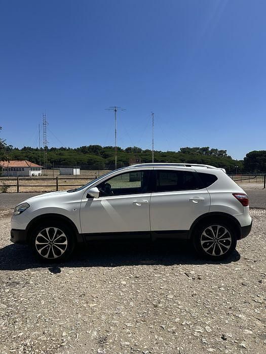 Usado 2010 Nissan Qashqai Premium Edition SUV | € 8.000 (Caro) - Imagem 1/4