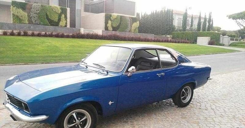 Azul Usado 1988 Opel Manta | € 3.000 - Imagem 1/4