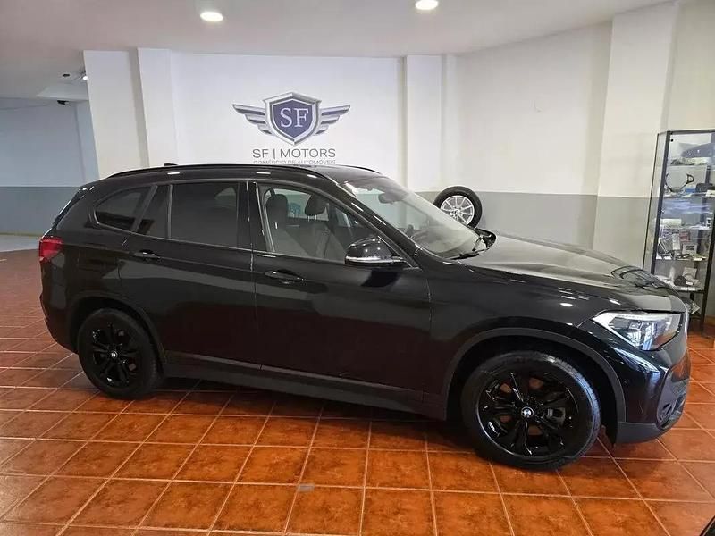 Preto Usado 2021 BMW X1 Advantage SUV | € 29.980 (Preço elevado) - Imagem 1/4