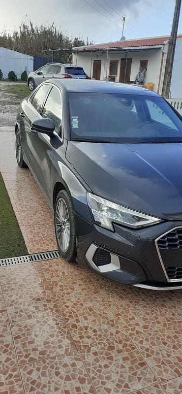 Usado Audi A3 150 HP (110 kW) 2021 Cinzento Sedan