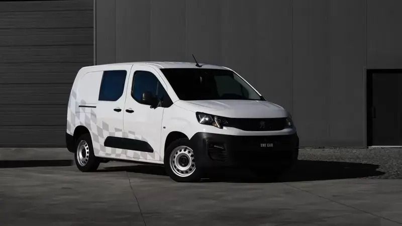 Branco Usado 2019 Peugeot Partner Monovolume | € 17.900 - Imagem 1/4