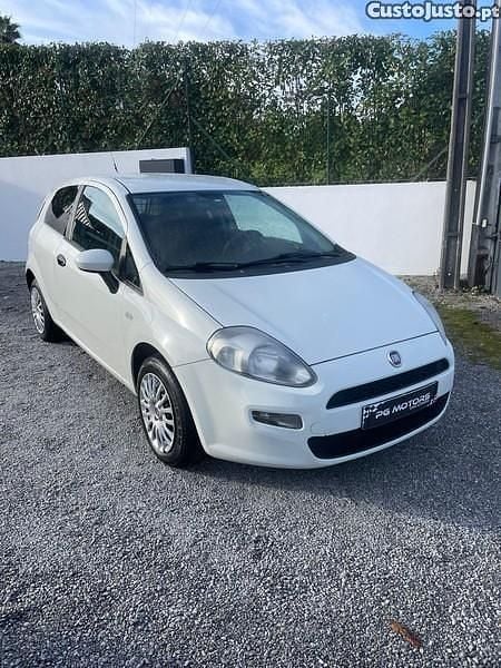 Branco Usado 2013 Fiat Punto Van | € 3.250 (Bom preço) - Imagem 1/1