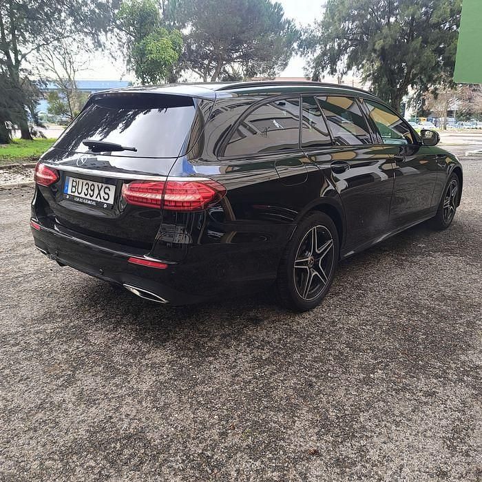 Usado Mercedes E300 AMG 306 HP (225 kW) 2022 Sedan