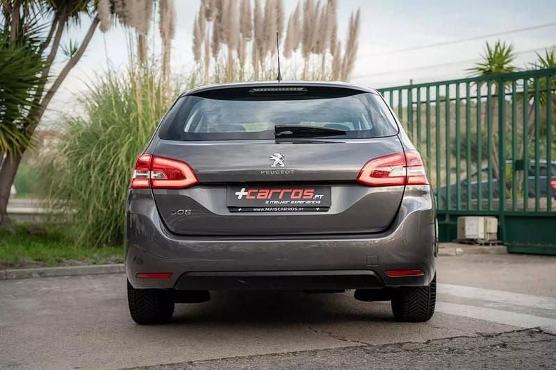 Usado Peugeot 308 SW 130 HP (95 kW) 2021 Cinzento Carrinha