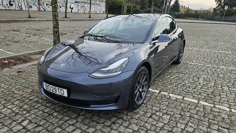 Usado 2020 Tesla Model 3 Sedan | € 22.000 (Bom preço) - Imagem 1/4