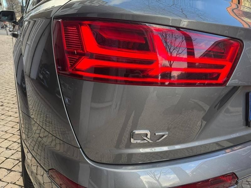 Usado Audi Q7 373 HP (274 kW) 2016 Cinza SUV