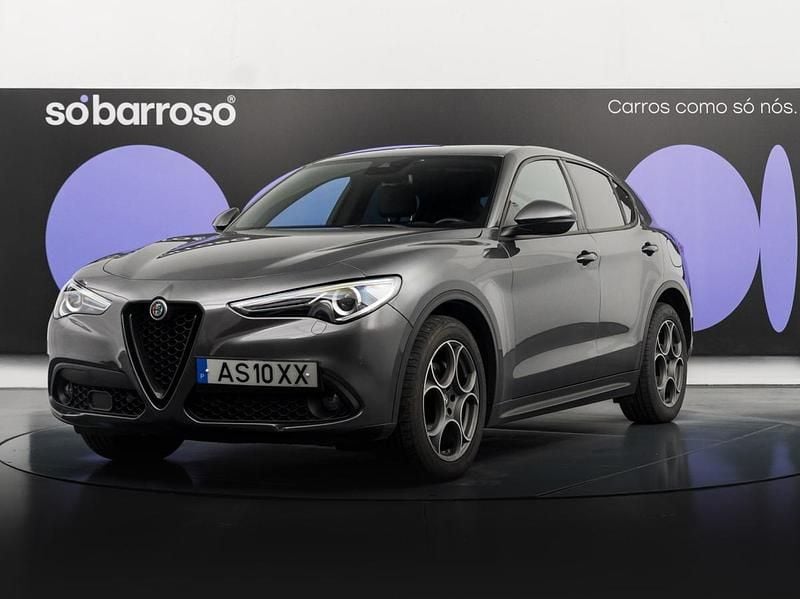Usado Alfa Romeo Stelvio Sprint 190 HP (139 kW) 2022 Cinza SUV