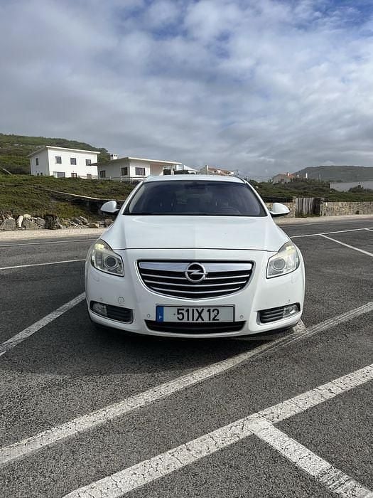 Usado 2010 Opel Insignia Sedan | € 5.500 (Preço justo) - Imagem 1/4