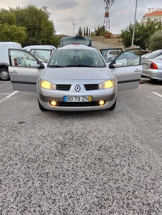Usado 2005 Renault Mégane II Sedan | € 1.850 (Bom preço) - Imagem 1/4