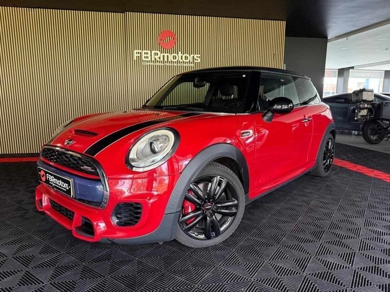 Vermelho Usado 2015 Mini John Cooper Works Citadino | € 21.990 (Preço justo) - Imagem 1/4
