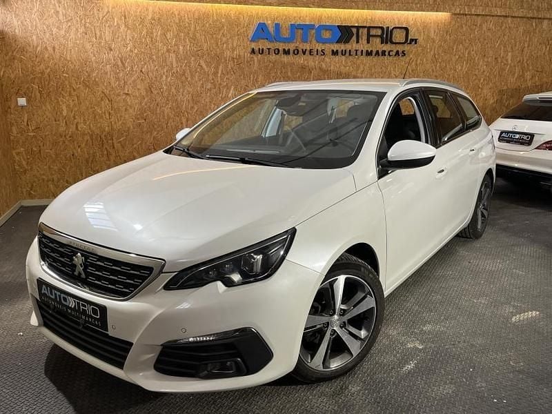 Branco Usado 2019 Peugeot 308 SW Carrinha | € 12.900 (Super Preço) - Imagem 1/4