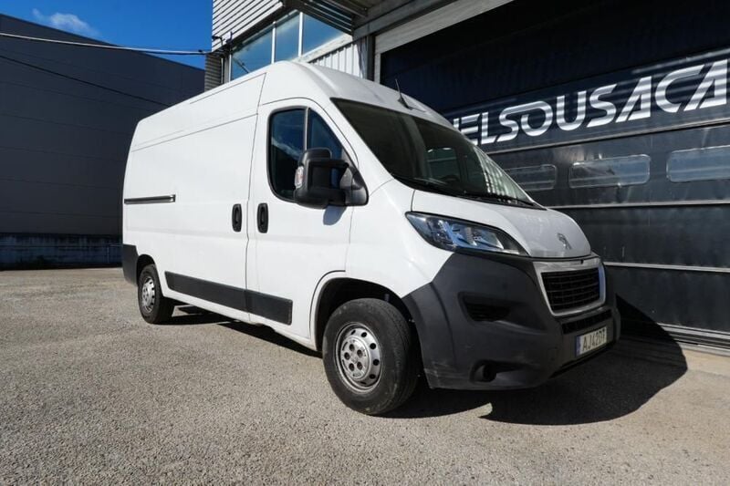 Branco Usado 2021 Peugeot Boxer Van | € 21.000 (Preço justo) - Imagem 1/4