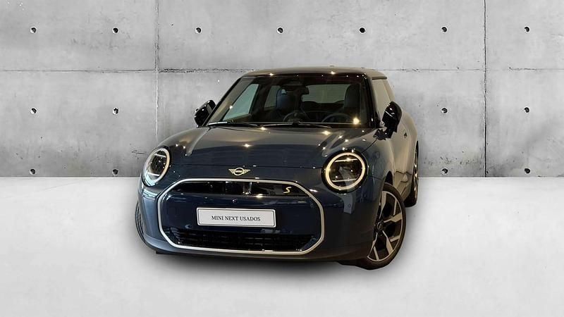 Indigo sunset blue metalizado Usado 2024 Mini Cooper SE Citadino | € 37.690 (Preço justo) - Imagem 1/4