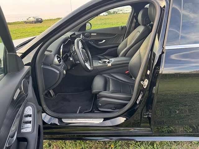 Preto Usado 2021 Mercedes C300 Carrinha | € 35.990 (Preço justo) - Imagem 1/4