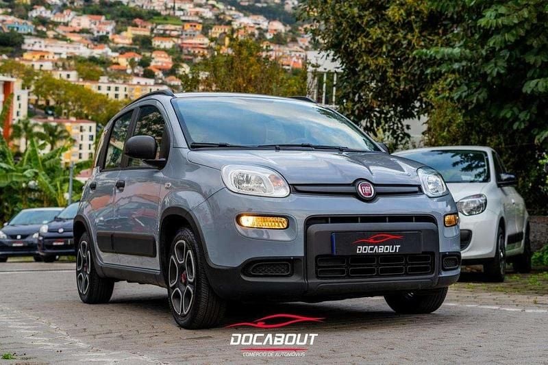 Usado Fiat Panda City Life 70 HP (51 kW) 2022 Cinza Citadino