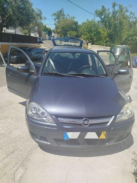 Usado 2006 Opel Corsa Sedan | € 3.800 (Bom preço) - Imagem 1/4