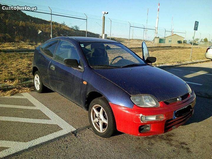 Mazda 323 coupe