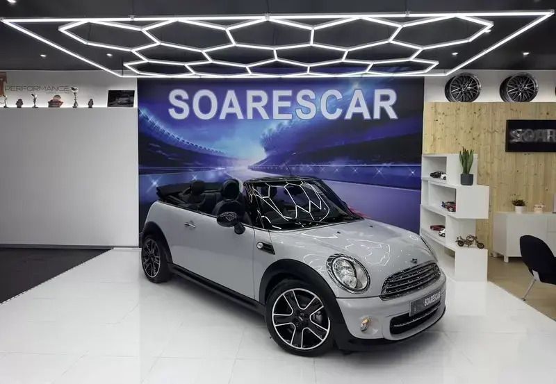 Cinzento Usado 2010 Mini Cooper D Cabriolet Cabrios | € 13.950 - Imagem 1/4