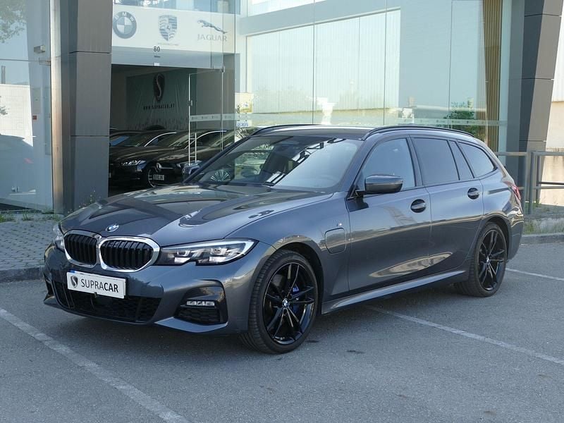 Cinza Usado 2021 BMW 330 Performance Carrinha | € 36.990 (Caro) - Imagem 1/4
