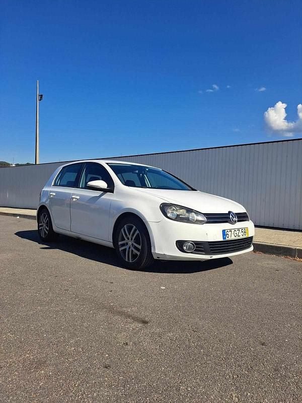 Branco Usado 2008 VW Golf VI Citadino | € 8.250 (Preço elevado) - Imagem 1/4