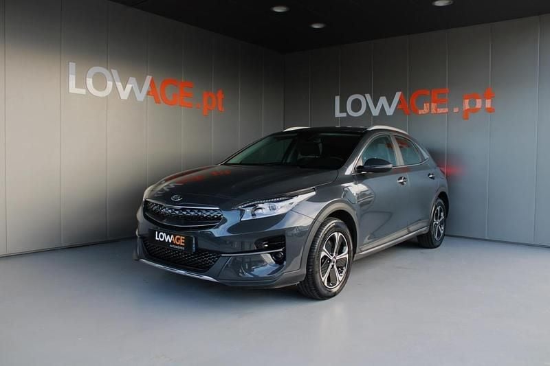 Cinzento Usado 2022 Kia XCeed SUV | € 23.900 (Preço justo) - Imagem 1/4