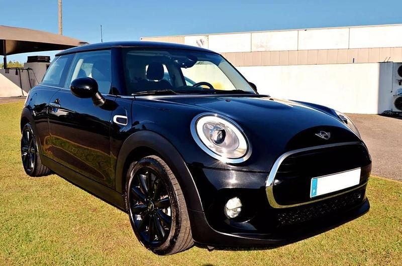 Preto Usado 2017 Mini Cooper D Citadino | € 16.750 (Preço justo) - Imagem 1/4