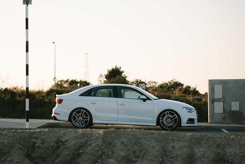 Usado 2017 Audi S3 Sedan | € 37.900 - Imagem 1/4