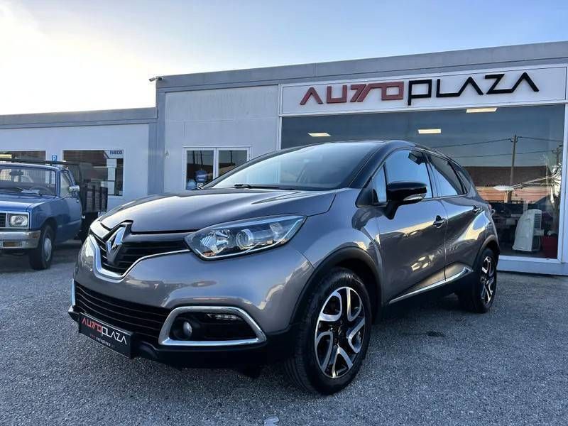 Cinzento Usado 2014 Renault Captur SUV | € 12.900 (Preço justo) - Imagem 1/4