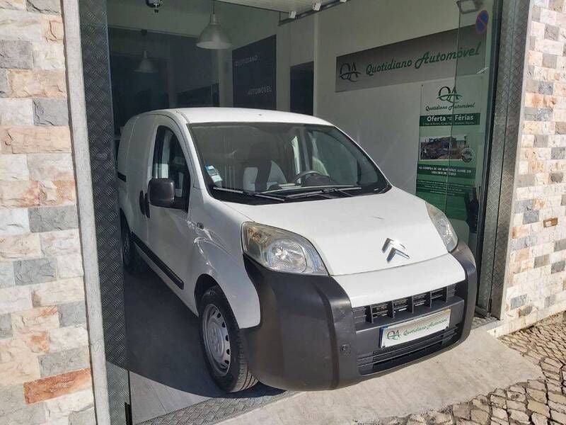 Branco Usado 2014 Citroën Nemo Monovolume | € 7.950 - Imagem 1/4
