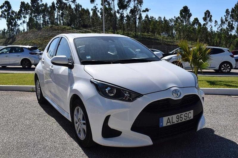 Branco Usado 2021 Toyota Yaris | € 16.900 (Preço justo) - Imagem 1/4
