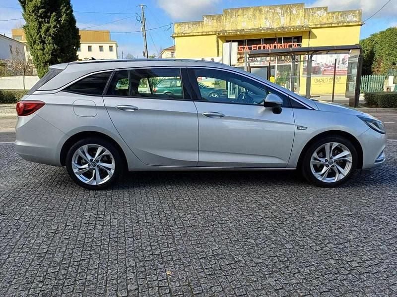 Usado Opel Astra Sport 136 HP (100 kW) 2019 Cinzento Carrinha