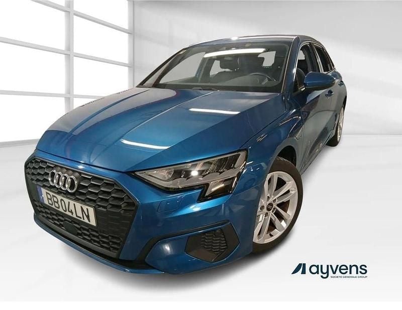 Azul Usado 2023 Audi A3 Sportback e-tron Citadino | € 29.900 (Preço justo) - Imagem 1/4