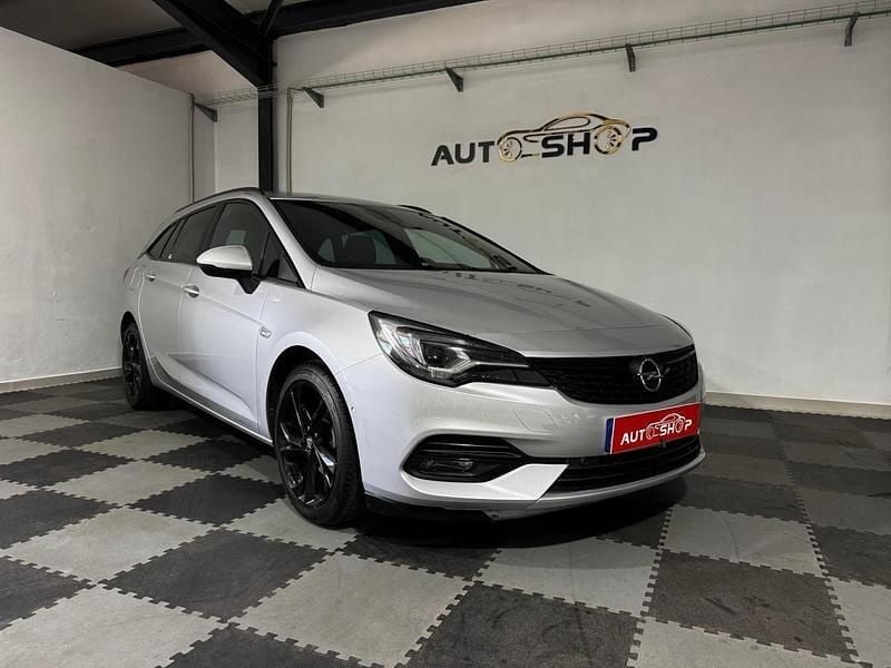 Cinza Usado 2020 Opel Astra Ultimate Carrinha | € 12.990 (Preço justo) - Imagem 1/4