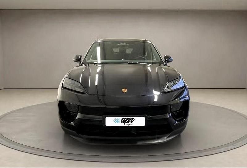 Usado Porsche Macan 300 kW (408 HP) 2024 Preto SUV