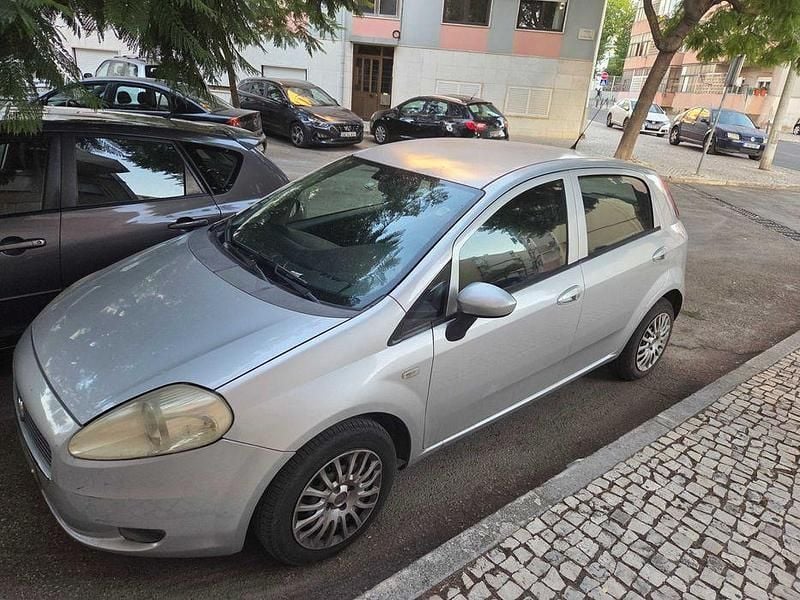 Usado 2010 Fiat Grande Punto Citadino | € 4.200 (Preço justo) - Imagem 1/4