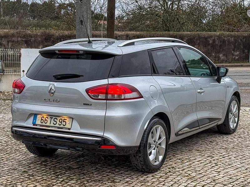 Usado Renault Clio IV 90 HP (66 kW) 2017 Cinzento Carrinha