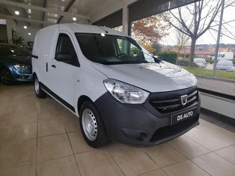 Branco Usado 2019 Dacia Dokker Van | € 8.990 - Imagem 1/4