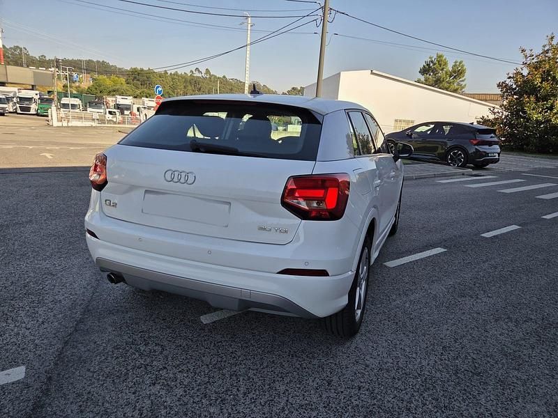 Usado Audi Q2 116 HP (85 kW) 2018 Branco SUV