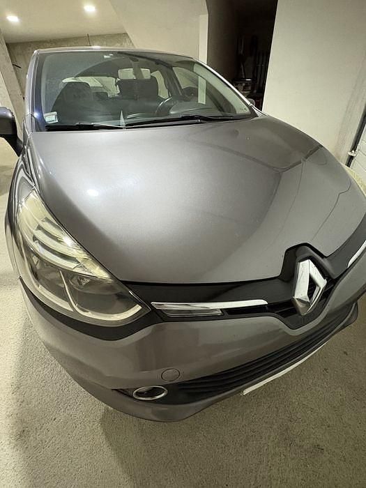 Usado 2013 Renault Clio IV Sedan | € 5.500 - Imagem 1/4