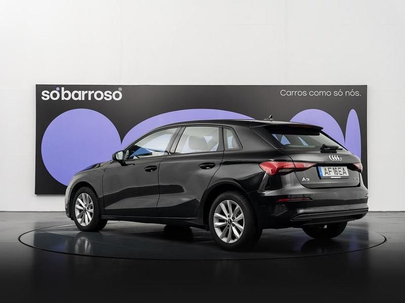 Usado Audi A3 116 HP (85 kW) 2021 Preto Sedan