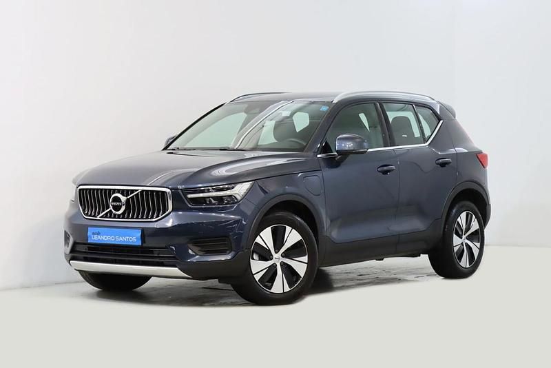 Azul Usado 2020 Volvo XC40 SUV | € 30.900 (Preço justo) - Imagem 1/4