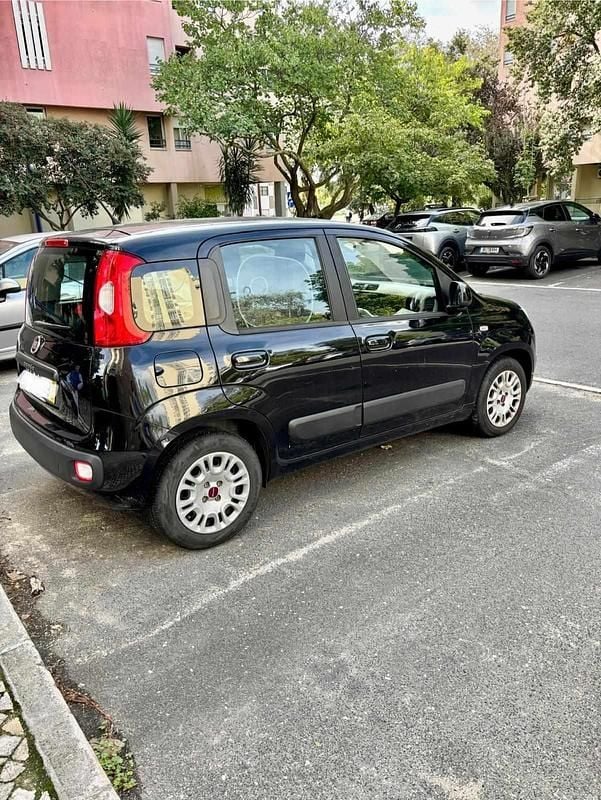Preto Usado 2016 Fiat Panda Citadino | € 7.000 (Bom preço) - Imagem 1/4