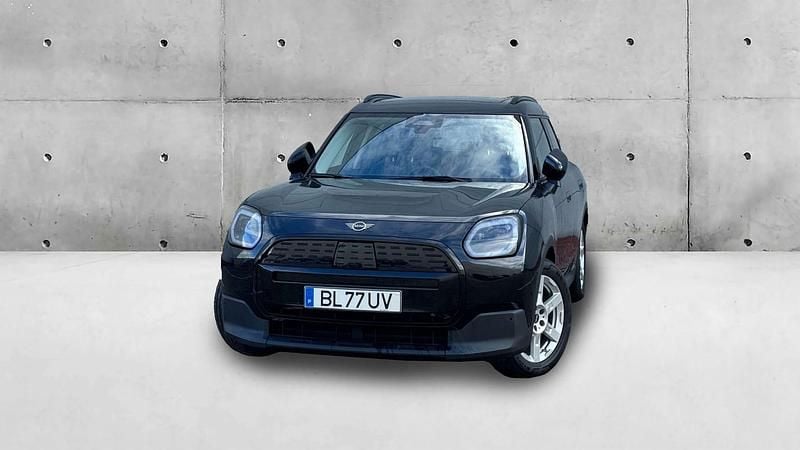 Midnight black ii metalizado barras de tejadilho Usado 2024 Mini Countryman SUV | € 41.900 (Preço justo) - Imagem 1/4